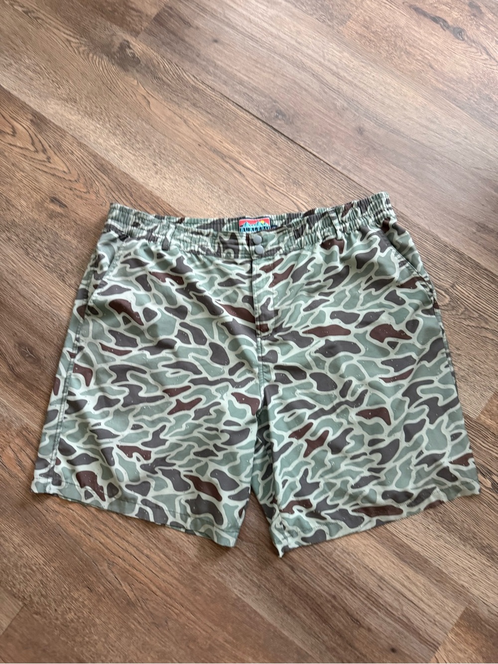 BURLEBO Men's Camo Swim Trunks - Green Brown Camo with Logo Patch